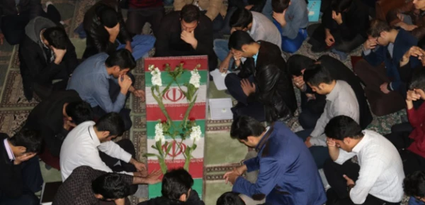 در ایام شهادت حضرت زهرا(س) :

عطر شهادت در فضای دانشگاه فرهنگیان یزد پیچید
 5