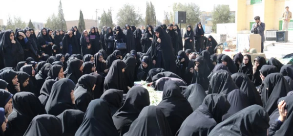 در ایام شهادت حضرت زهرا(س) :

عطر شهادت در فضای دانشگاه فرهنگیان یزد پیچید
 7