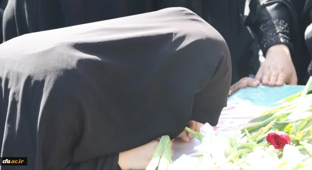 در ایام شهادت حضرت زهرا(س) :

عطر شهادت در فضای دانشگاه فرهنگیان یزد پیچید
 8