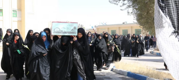 در ایام شهادت حضرت زهرا(س) :

عطر شهادت در فضای دانشگاه فرهنگیان یزد پیچید
 12