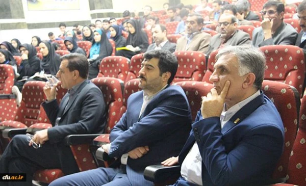 مدیرکل برنامه ریزی، خدمات و رفاه دانشجویی دانشگاه:

شورای صنفی تمرینی برای ایفای نقش و حضور موثر در آینده است 4