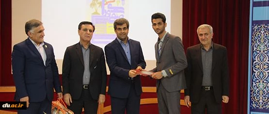 درآئین اختتامیه همایش دبیران منتخب شورای صنفی- رفاهی انجام شد:

گزارش دبیران کمیسیون های سرای دانشجویی، رفاه و خدمات و بهداشت 8