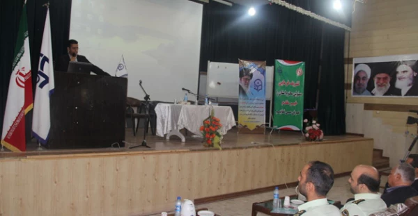 در پردیس شهید بهشتی  هرمزگان برگزار شد:

کارگاه بررسی فضای مجازی فرصت ها و چالش ها 3