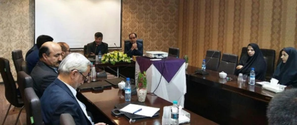 مدیر امور پردیس های اصفهان در دوره منطقه ای آموزش حقوقی مدیران:

کارکنان دانشگاه با توجه به گستره فعالیت ها خود باید از مسائل حقوقی مرتبط آگاهی داشته باشند
 2