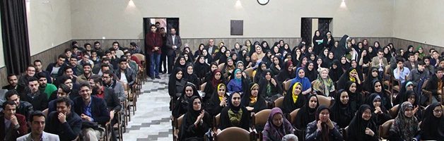 با حضور دکتر قنبری  انجام شد:

 تقدیر از برگزیدگان بیست و هفتمین جشنواره فرهنگی و هنری دانشجویان
 6