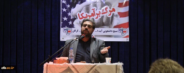 در پردیس آیت الله خامنه ای برگزار شد:

همایش دانشجو معلمان انقلابی جوان 
 3