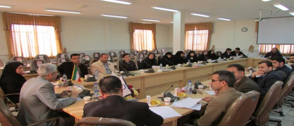 نشست تخصصی مشترک  توانمند سازی دانشجو معلمان استان مرکزی در زمینه "پیشگیری از آسیب های اجتماعی "  3