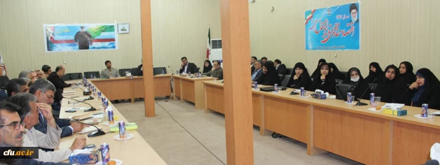 جلسه هم اندیشی اساتید هیات علمی دانشگاه فرهنگیان استان با اعضاء شورای معاونین ومدیر کل آموزش وپرورش استان سیستان و بلوچستان
 5