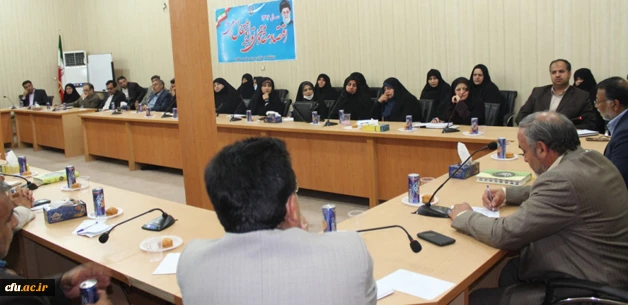 جلسه هم اندیشی اساتید هیات علمی دانشگاه فرهنگیان استان با اعضاء شورای معاونین ومدیر کل آموزش وپرورش استان سیستان و بلوچستان
 6