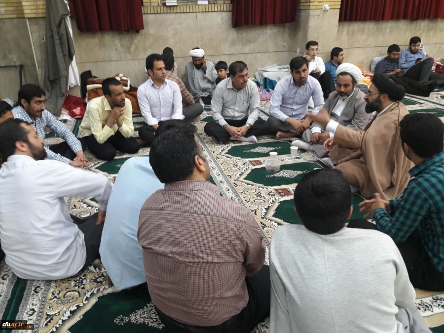 حجت الاسلام و المسلمین دادگر در جمع معتکفین پردیس های دانشگاه فرهنگیان استان اصفهان:

اعتکاف سکوی پرش به سوی معنویت، آینده روشن و تقرب به خداست 3