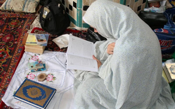 شرکت دانشجو معلمان پردیس فاطمه الزهرا(س)در مراسم پرفیض اعتکاف 2