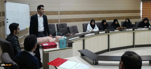 در پردیس شهید مدرس ایلام انجام شد:

افتتاح دفتر نهاد نمایندگی مقام معظم رهبری  /  برگزاری کارگاه کمک های اولیه 5