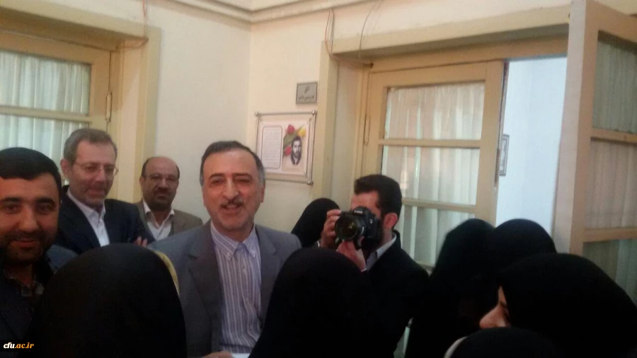 وزیر آموزش و پرورش در مرکز آموزش عالی شهید باهنر تهران:

دانشگاه فرهنگیان مهم ترین مرکزی است که معلم تربیت می کند 3