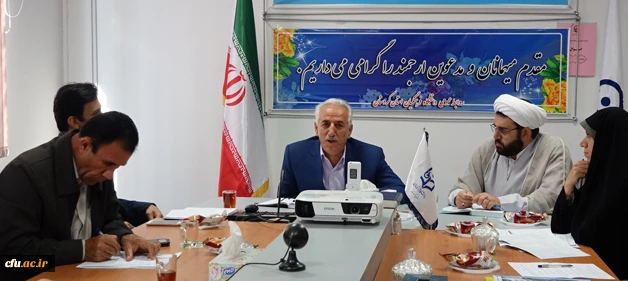 در مدیریت پردیس های استان کردستان برگزار شد:

جلسه هماهنگی بیست و هفتمین جشنواره  فرهنگی دانشجو معلمان دانشگاه فرهنگیان کردستان
 3