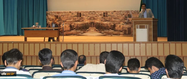 در پردیس شهیدان پاک نژاد یزد برگزار شد: 

همایش علمی  "یزدشناسی و قابلیت های گردشگری یزد " 	
 3