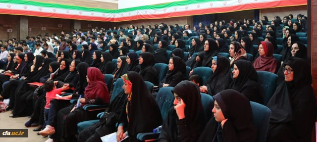 در راستای توافق نامه ی فی مابین دانشگاه فرهنگیان یزد و دانشگاه علوم پزشکی شهید صدوقی:

همایش بزرگ “رمز و راز یک ازدواج موفق” برگزار شد
 3