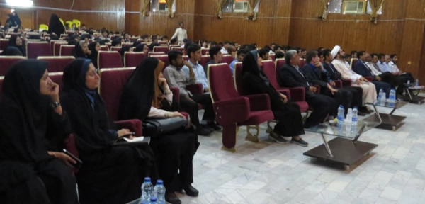 در دانشگاه فرهنگیان هرمزگان برگزار شد:

همایش چالش ها و فرصت های ازدواج دانشجویی
 6