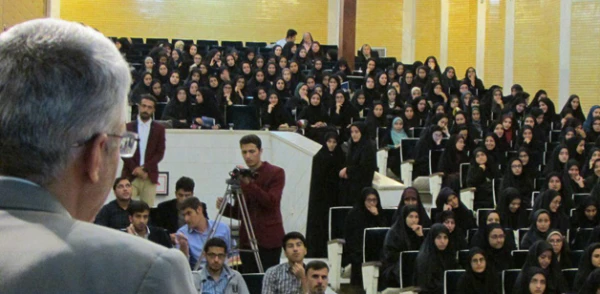 در دانشگاه فرهنگیان استان مرکزی انجام شد:

برگزاری مراسم بزرگداشت روز معلم
 5