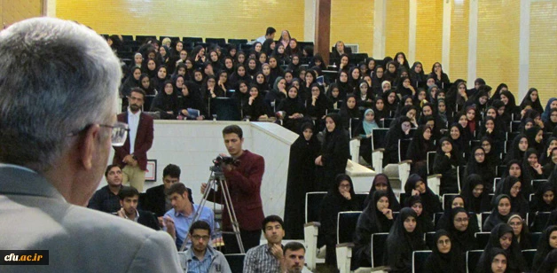 در دانشگاه فرهنگیان استان مرکزی انجام شد:

برگزاری مراسم بزرگداشت روز معلم
 5