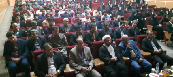 با حضور قائم مقام دانشگاه فرهنگیان برگزار شد:

بزرگداشت هفته  ی آموزش در دانشگاه فرهنگیان ایلام 
 5