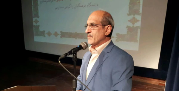 با حضور قائم مقام دانشگاه فرهنگیان برگزار شد:

بزرگداشت هفته  ی آموزش در دانشگاه فرهنگیان ایلام 
 9