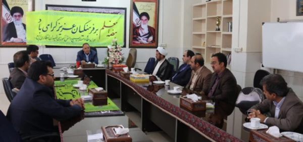 به مناسبت هفته بزرگداشت مقام شامخ معلم :

دیدار صمیمانه مسئولان دانشگاه فرهنگیان یزد با دانش آموختگان دانشگاه در مدارس استان
 3