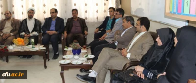 به مناسبت هفته بزرگداشت مقام شامخ معلم :

دیدار صمیمانه مسئولان دانشگاه فرهنگیان یزد با دانش آموختگان دانشگاه در مدارس استان