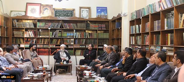 حضور دکتر علی نژاد در دیدار آیت الله امامی کاشانی در دیدار با مدیران دانشگاه فرهنگیان 4