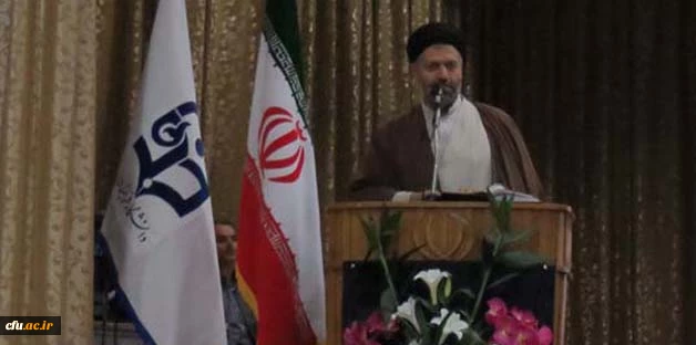 با حضور استاندار و نماینده مردم تبریز در مجلس شورای اسلامی انجام شد:

تجلیل از اساتید دانشگاه فرهنگیان آذربایجان شرقی در مراسم بزرگداشت روز معلم
 9