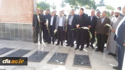 با حضور سرپرست دانشگاه فرهنگیان در خراسان انجام شد:

دیدار با خانواده شهید عبداله برزگر 2