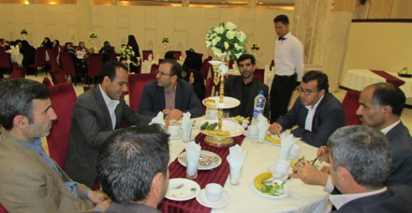 در دانشگاه فرهنگیان استان مرکزی برگزار شد:

مراسم باشکوه  "مقام والای معلم و استاد"
 4