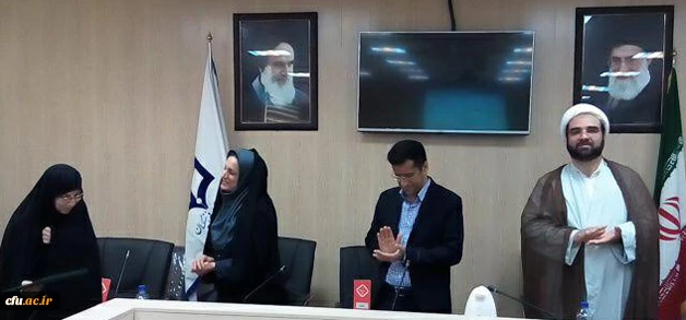 همزمان با جشن نیمه شعبان انجام شد:

تقدیر از همکاران بازنشسته سال 95 دانشگاه فرهنگیان هرمزگان 
 3