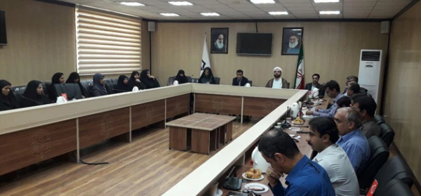 همزمان با جشن نیمه شعبان انجام شد:

تقدیر از همکاران بازنشسته سال 95 دانشگاه فرهنگیان هرمزگان 
 9