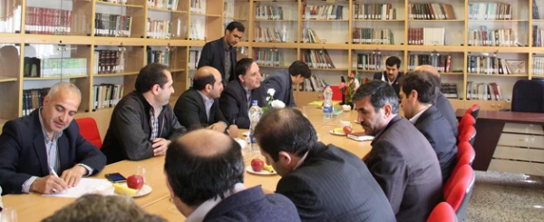 با حضور مدیر کل حقوقی دانشگاه برگزار شد:

نشست آموزشی کارشناس مسئولان اداری منطقه یک کشور
 4