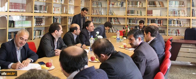 با حضور مدیر کل حقوقی دانشگاه برگزار شد:

نشست آموزشی کارشناس مسئولان اداری منطقه یک کشور
 4