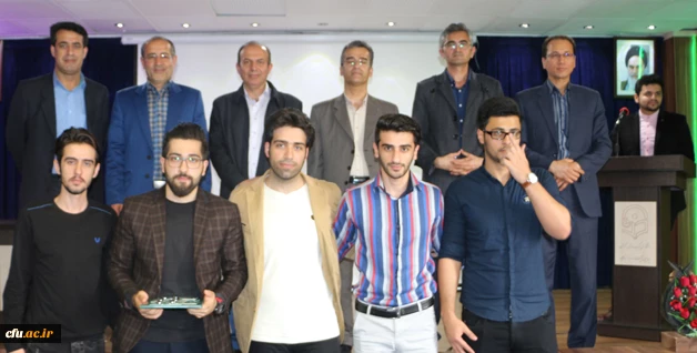 به مناسبت گرامیداشت مقام معلم(هفته آموزش):

معرفی برگزیدگان جشنواره الگوهای برتر تدریس دانشجویی 
 3