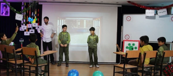 به مناسبت گرامیداشت مقام معلم(هفته آموزش):

معرفی برگزیدگان جشنواره الگوهای برتر تدریس دانشجویی 
 4