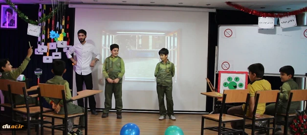 به مناسبت گرامیداشت مقام معلم(هفته آموزش):

معرفی برگزیدگان جشنواره الگوهای برتر تدریس دانشجویی 
 4