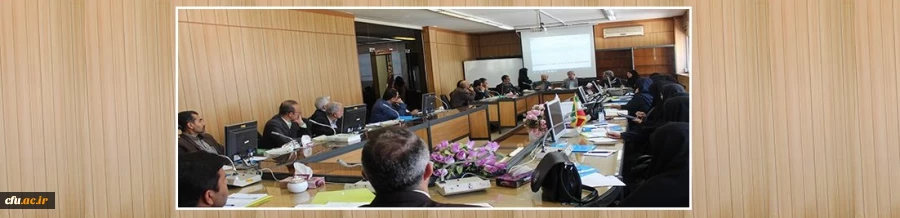 در نشست گروه های آموزشی با حضور دکتر موسی پور و دکتر کیانی :

تاکید بر اهمیت، جایگاه، ضرورت کیفیت و سامان بخشی به فعالیت گروه های آموزشی 2