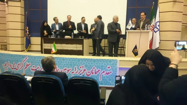 تقدیر از مدرسان نمونه و پیشکسوتان برگزیده دانشگاه فرهنگیان