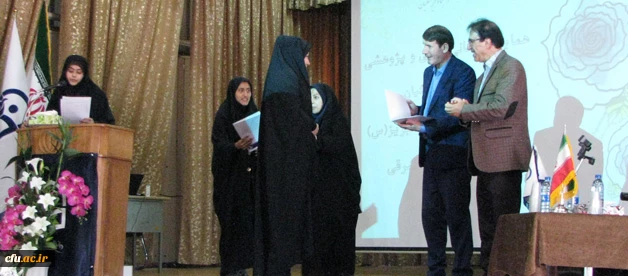 در همایش علمی و پژوهشی تعلیم و تربیت درپردیس فاطمه الزهرا (س) تاکید شد:
پژوهش و تفکر از ابعاد توسعه حرفه ای معلم

 3