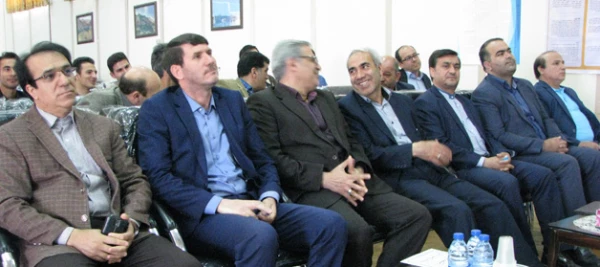 در همایش علمی و پژوهشی تعلیم و تربیت درپردیس فاطمه الزهرا (س) تاکید شد:
پژوهش و تفکر از ابعاد توسعه حرفه ای معلم

 9