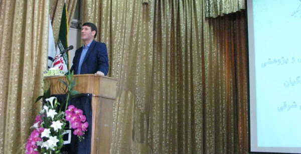 در همایش علمی و پژوهشی تعلیم و تربیت درپردیس فاطمه الزهرا (س) تاکید شد:
پژوهش و تفکر از ابعاد توسعه حرفه ای معلم

 11