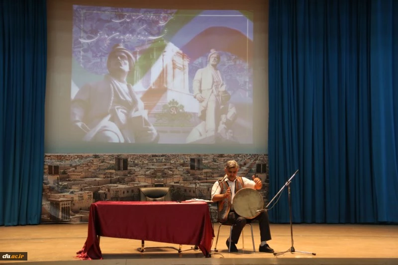 همایش بزرگداشت فردوسی در پردیس شهیدان پاک نژاد یزد برگزار شد 6