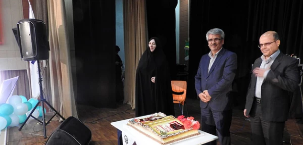 به همت مدریت امور استانی، پردیس الزهرا (س) و شهید بهشتی برگزار شد: 

جشن فارغ التحصیلی دانشجو معلمان ورودی92
 10