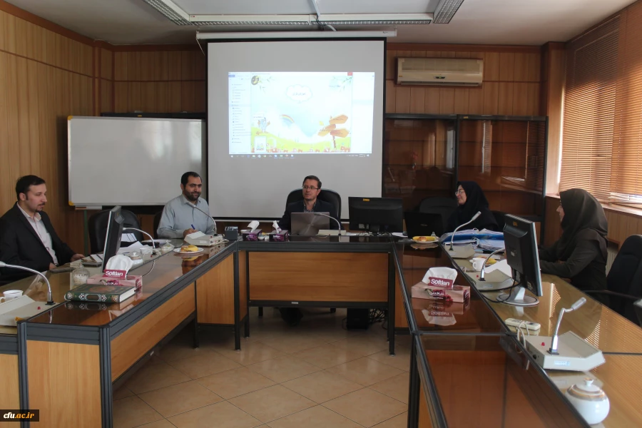 داوران مسابقه تولید محتوای الکترونیکی 1