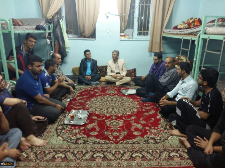 در حاشیه برگزاری همایش فرصت ها و چالش های دانشجویی در اهواز:

جلسه پرسش و پاسخ با دانشجویان پردیس های اهواز با حضور مدیرکل مشاوره، بهداشت و سلامت 2