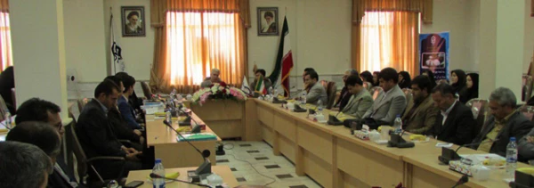 در استان مرکزی برگزار شد:

نشست تخصصی "کیفیت بخشی برنامه کارورزی دانشگاه فرهنگیان استان مرکزی" 
 2