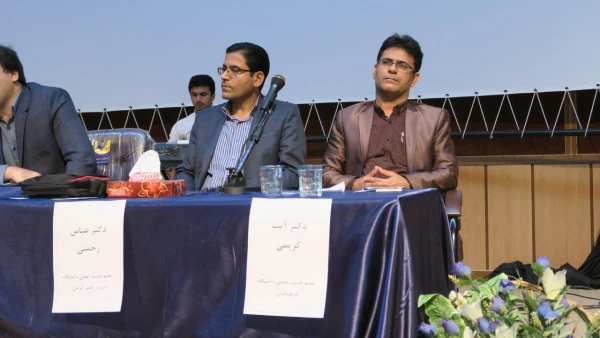 در راستای سلسله همایش های فرصت ها و چالش های ازدواج دانشجویی برگزار گردید:

برگزاری همایش فرصت ها و چالش های ازدواج دانشجویی در استان کرمان 2