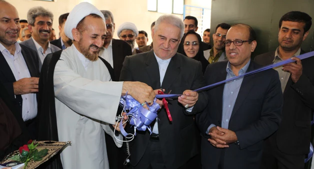 با حضور استاندار گلستان انجام شد:

افتتاح سالن تربیت بدنی و سایت رایانه پردیس آیت الله خامنه ای گرگان 
 3